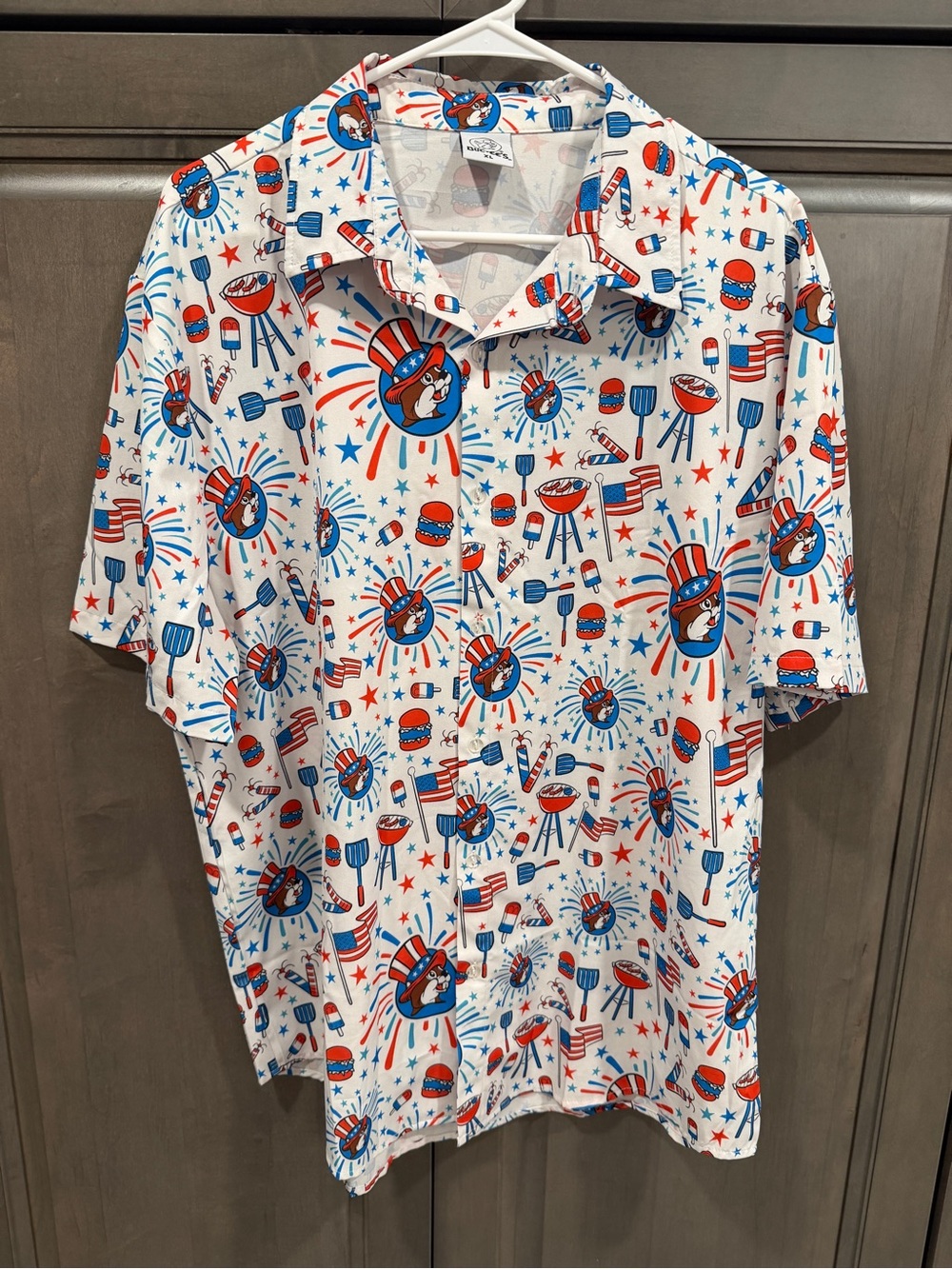 Buc-ee's Patriotic 4th of July BBQ Allover Print Button Up Shirt - Men's XL